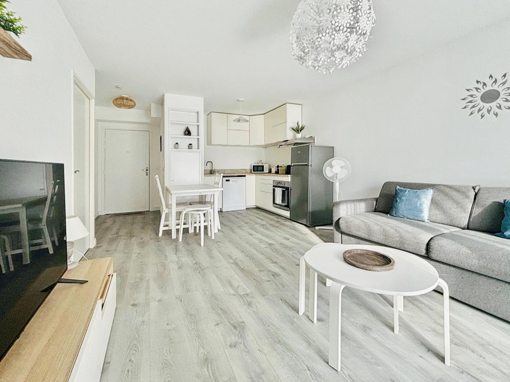 Sunny Suite Disneyland Paris - Rentaway Bnb モンテヴラン エクステリア 写真